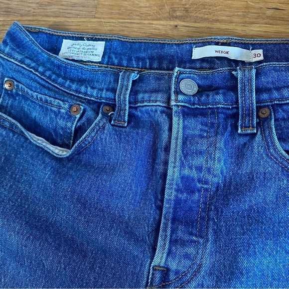 Levi’s Women Wedgie Cropped High Waisted Jeans Blue Denim Size 30 - Picture 5 of 16